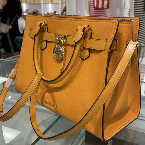 MICHAEL KORS HAMILTON MEDIUM SATCHEL
COLOR: Cider
NWT - Picture 6 of 16